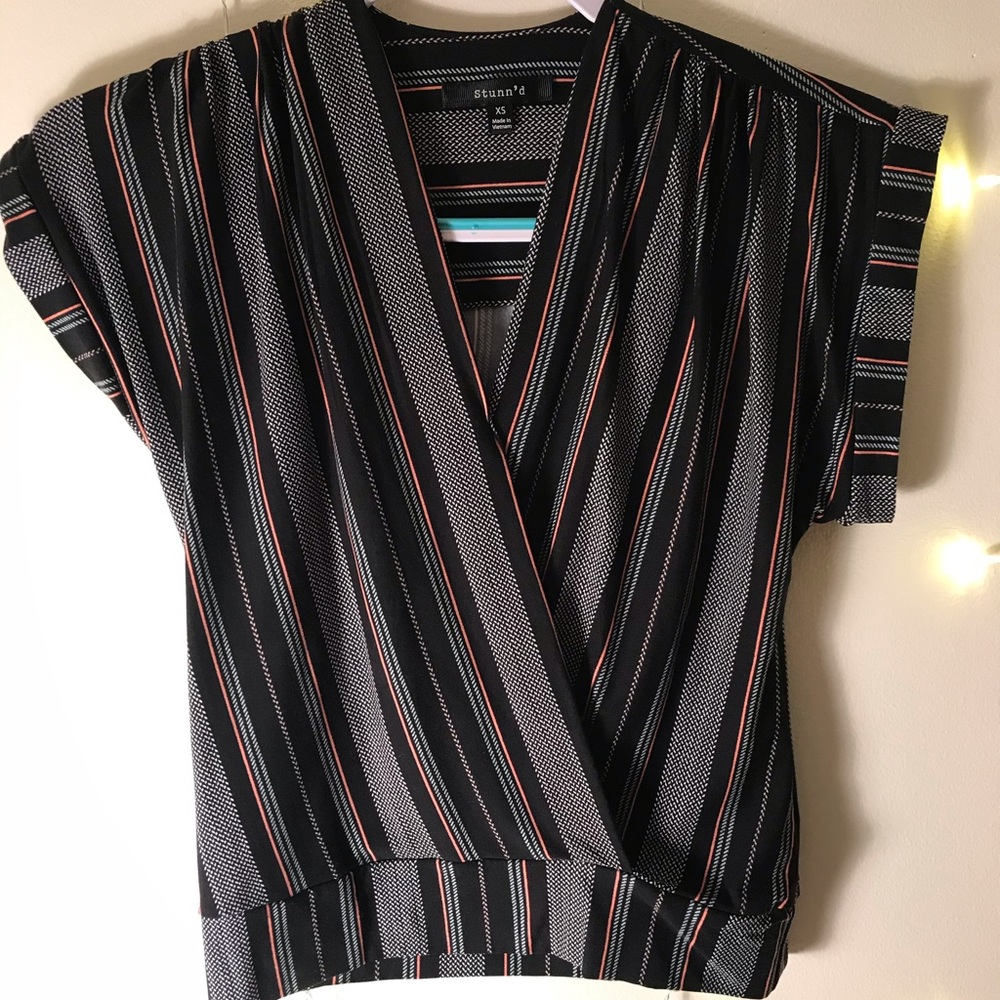 Stunn’d tee shirt. Slightly cropped size XS